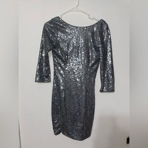 Sliver quarter sleeve mini dress